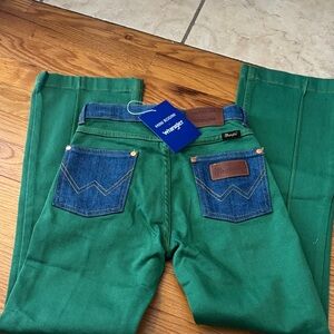 Wrangler girl’s Green and Blue Straight Jeans